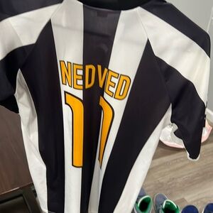 Nedved size small men’s